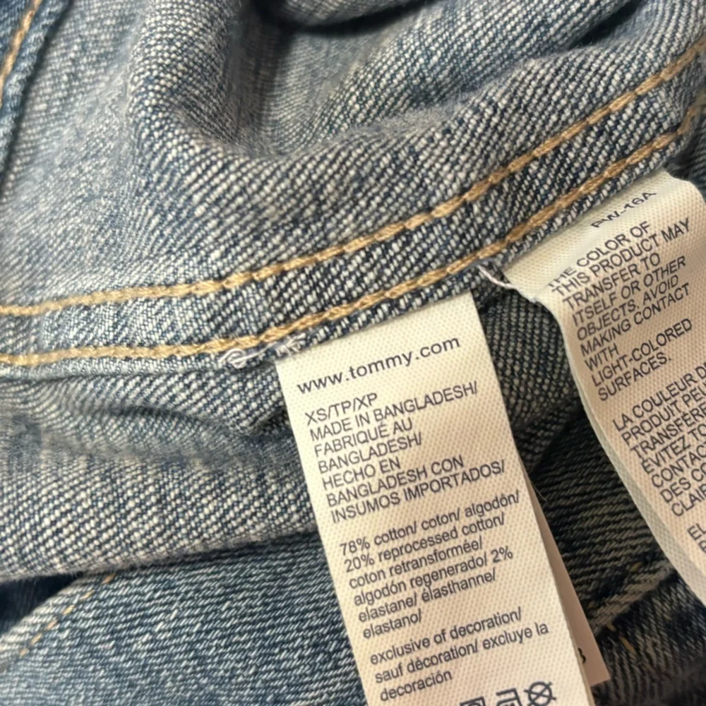 Tommy Hilfiger Light Wash Stretch Denim Jacket | Button Front Jean Jacket | XS